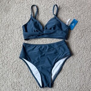 NWT CUPSHE V-neck Twist Bra & Spliced High Waist Bikini Set in Blue Women’s Sz S